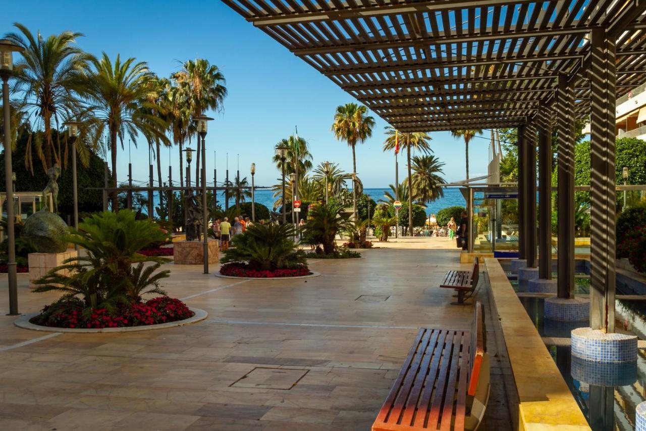 Marbella Banus Suites - Marbella Beach Front Suite Apartment Zewnętrze zdjęcie